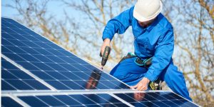 Installation Maintenance Panneaux Solaires Photovoltaïques à Kergloff